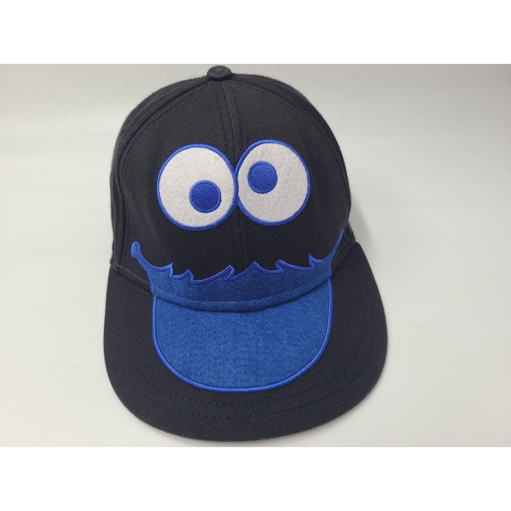 Sesame Street Cookie Monster Fitted 7 1/2 Hat Cap Big Logo Men Women‎ Black Blue